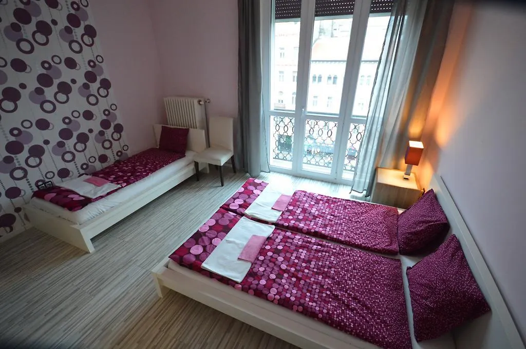 Pulse Jackquaters Apartment Budapest